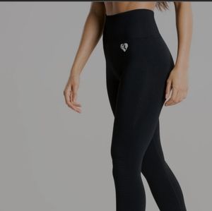 NEW! WOMENS BEST Black Leggings